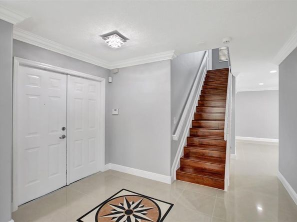 2355 NW 138th Dr, Sunrise FL 33323