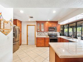 1678 NW 36th Ct, Oakland Park FL 33309