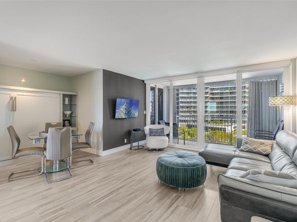 2200 NE 33rd Ave 8G, Fort Lauderdale FL 33305