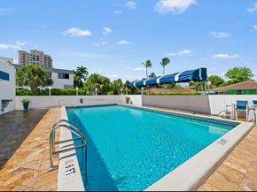 2200 NE 33rd Ave 8G, Fort Lauderdale FL 33305