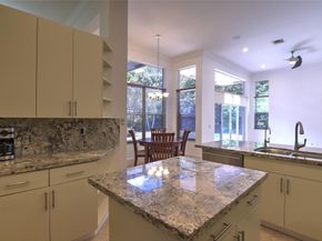 1125 E Waterside Cir, Weston FL 33327