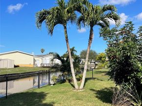 2341 SW 84th Ave, Davie FL 33324