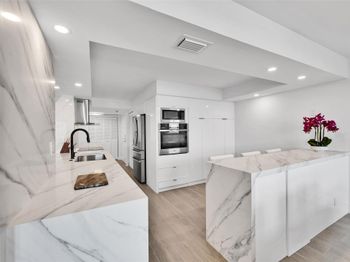 5100 N Ocean Blvd
