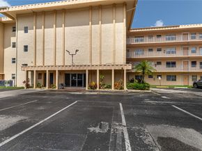 4151 NW 41st St 308, Lauderdale Lakes FL 33319