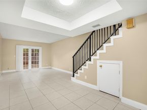 6111 SW 42nd Ct, Davie FL 33314