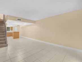6111 SW 42nd Ct, Davie FL 33314