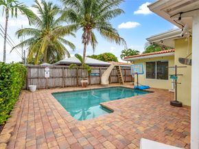 1329 SW 4th Ter, Pompano Beach FL 33060