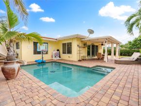 1329 SW 4th Ter, Pompano Beach FL 33060