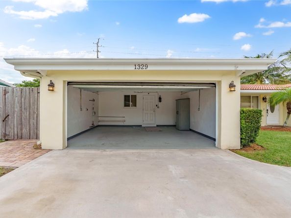 1329 SW 4th Ter, Pompano Beach FL 33060