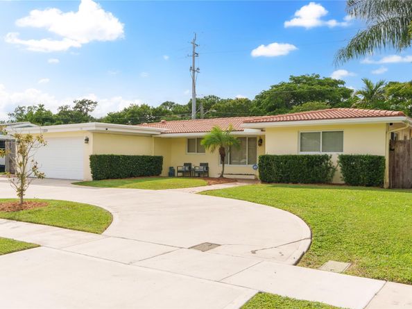 1329 SW 4th Ter, Pompano Beach FL 33060