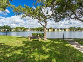 450 Briarwood Cir 2, Hollywood FL 33024