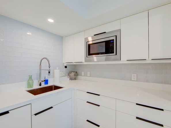 1 Las Olas Circle 1102, Fort Lauderdale FL 33316