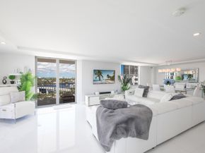 1 Las Olas Circle 1102, Fort Lauderdale FL 33316