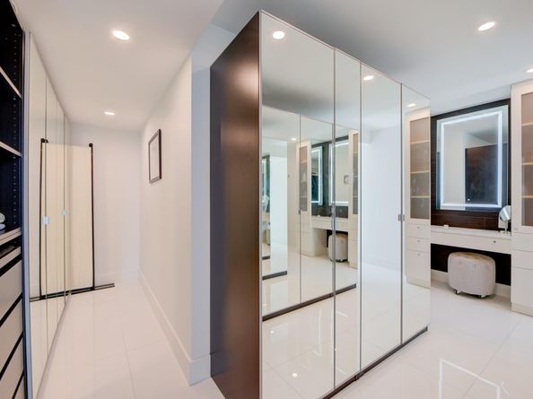 1 Las Olas Circle 1102, Fort Lauderdale FL 33316