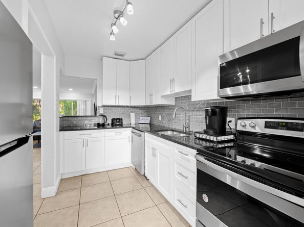 1213 NW 7th Avenue, Fort Lauderdale FL 33311