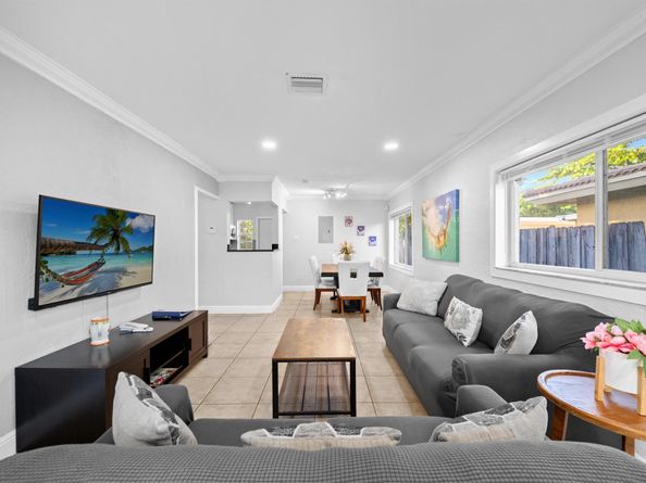 1213 NW 7th Avenue, Fort Lauderdale FL 33311