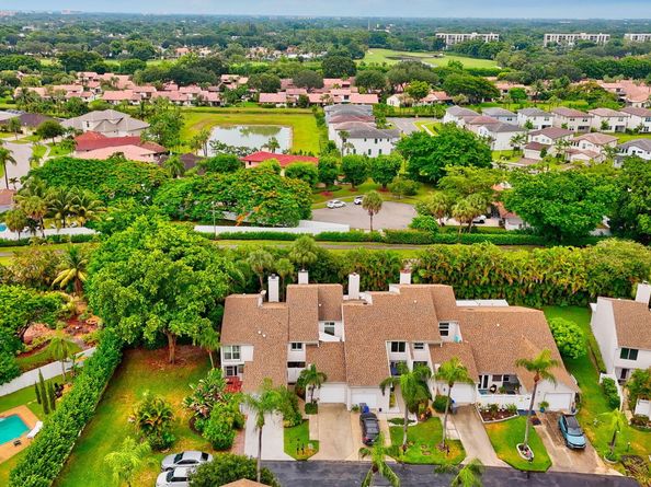 6758 Canary Palm Circle, Boca Raton FL 33433