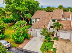 6758 Canary Palm Circle, Boca Raton FL 33433