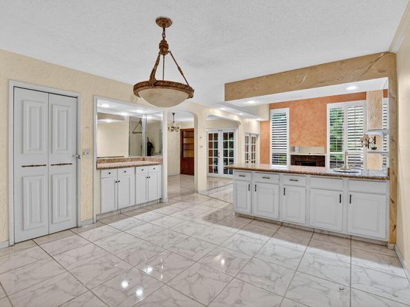 6758 Canary Palm Circle, Boca Raton FL 33433