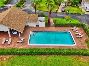 6758 Canary Palm Circle, Boca Raton FL 33433