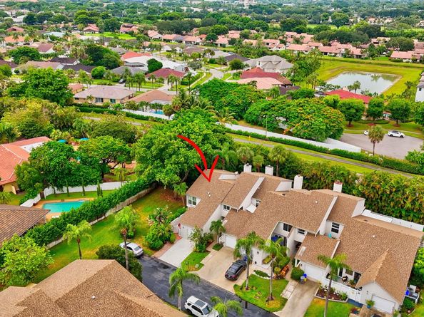 6758 Canary Palm Circle, Boca Raton FL 33433