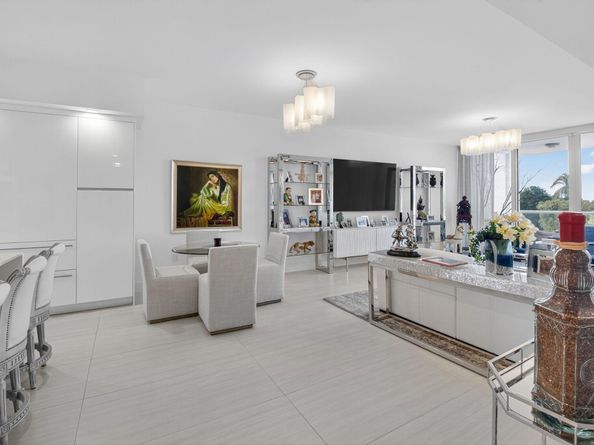 20155 Boca West Drive C205, Boca Raton FL 33434