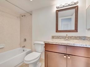 4248 Deste Court 202, Lake Worth FL 33467