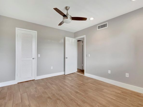 4248 Deste Court 202, Lake Worth FL 33467