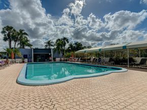 4248 Deste Court 202, Lake Worth FL 33467