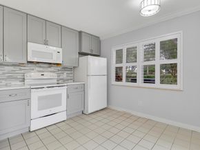 1903 Stratford Way, West Palm Beach FL 33409