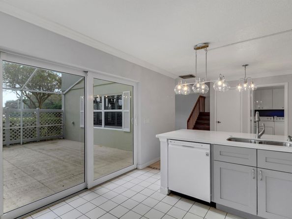 1903 Stratford Way, West Palm Beach FL 33409