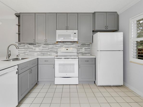 1903 Stratford Way, West Palm Beach FL 33409