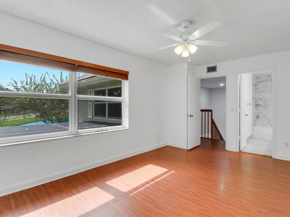 1903 Stratford Way, West Palm Beach FL 33409