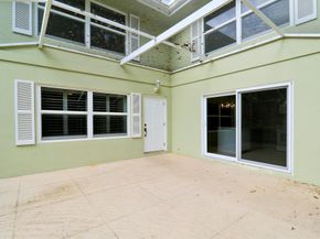 1903 Stratford Way, West Palm Beach FL 33409