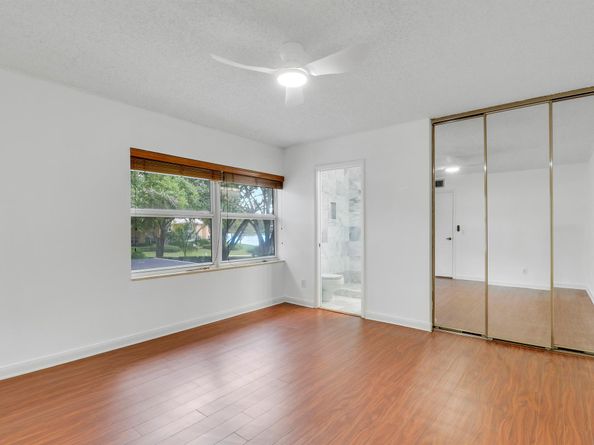 1903 Stratford Way, West Palm Beach FL 33409