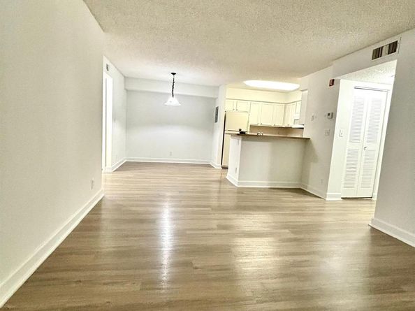 7630 Westwood Dr 321, Tamarac FL 33321