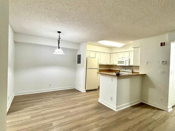 7630 Westwood Dr 321, Tamarac FL 33321