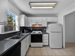 809 W Oakland Park Blvd J5, Oakland Park FL 33311