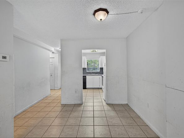 809 W Oakland Park Blvd J5, Oakland Park FL 33311