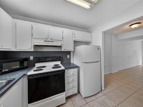 809 W Oakland Park Blvd J5, Oakland Park FL 33311