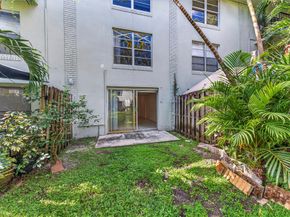 809 W Oakland Park Blvd J5, Oakland Park FL 33311