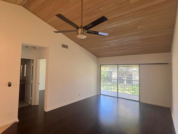 3939 NE 5th Avenue B206, Boca Raton FL 33431