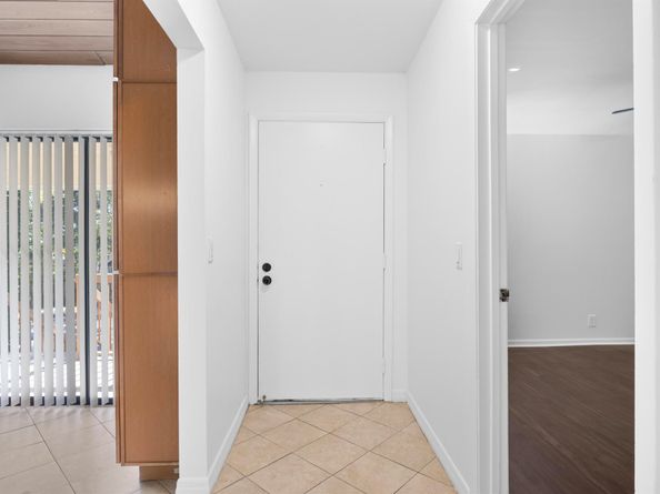 3939 NE 5th Avenue B206, Boca Raton FL 33431