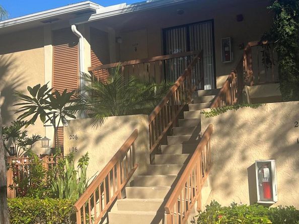 3939 NE 5th Avenue B206, Boca Raton FL 33431