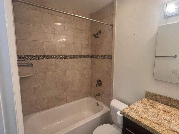 3939 NE 5th Avenue B206, Boca Raton FL 33431