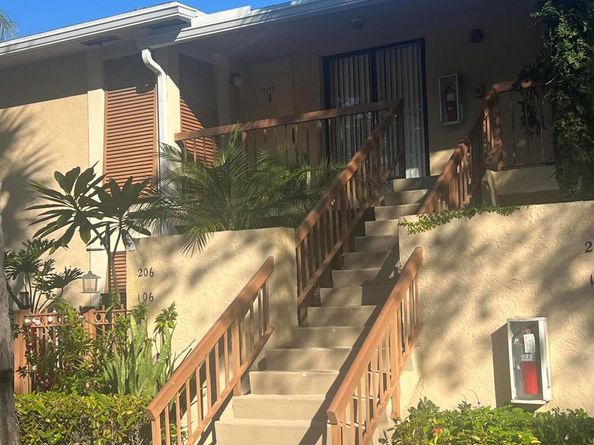 3939 NE 5th Avenue B206, Boca Raton FL 33431