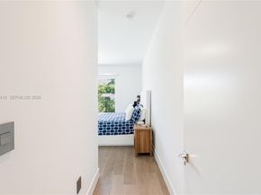 Undisclosed Address #A11918418, Weston FL 33326