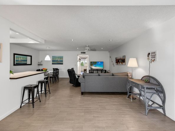 1382 High Point Way NE C, Delray Beach FL 33445