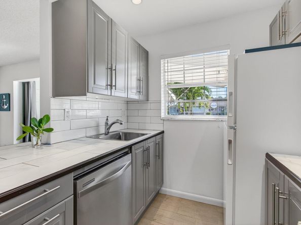 1382 High Point Way NE C, Delray Beach FL 33445