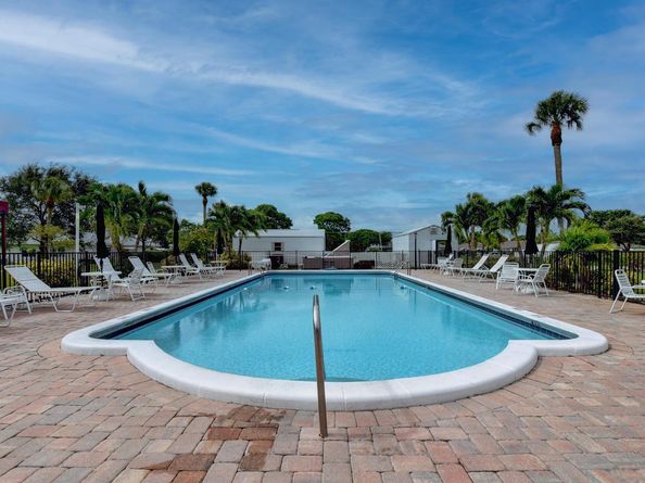 1382 High Point Way NE C, Delray Beach FL 33445